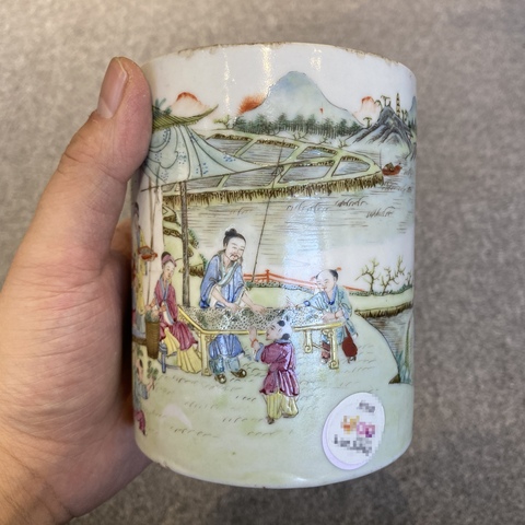 古玩陶瓷粉彩人物故事紋筆筒真品鑒賞圖
