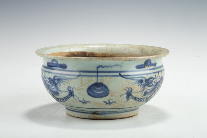 古玩陶瓷清中·青花雙龍戲珠紋香爐真品鑒賞圖