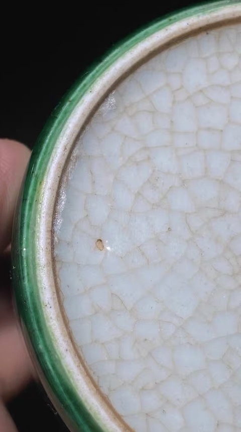 古玩陶瓷綠哥釉水盂真品鑒賞圖