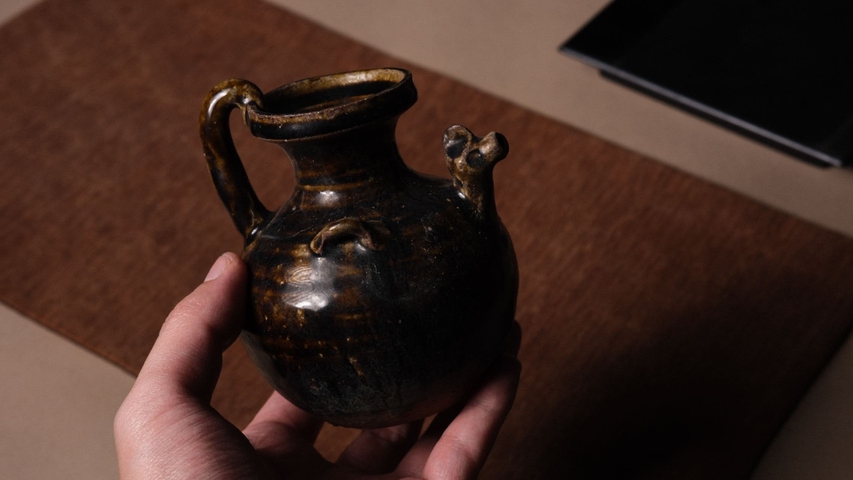 古玩陶瓷雞首壺真品鑒賞圖