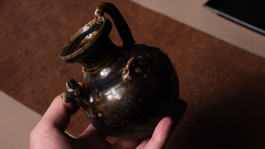 古玩陶瓷雞首壺真品鑒賞圖