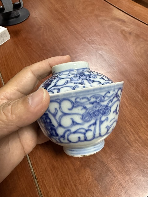 古玩陶瓷囍字紋青花蓋碗真品鑒賞圖