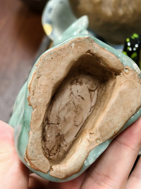 古玩陶瓷龍泉窯青釉水滴真品鑒賞圖