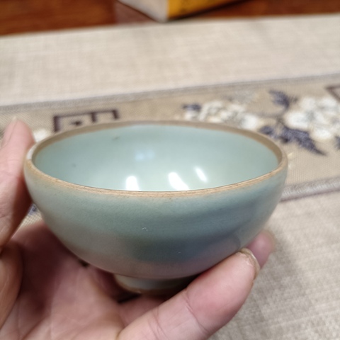 古玩陶瓷龍泉窯青釉杯真品鑒賞圖