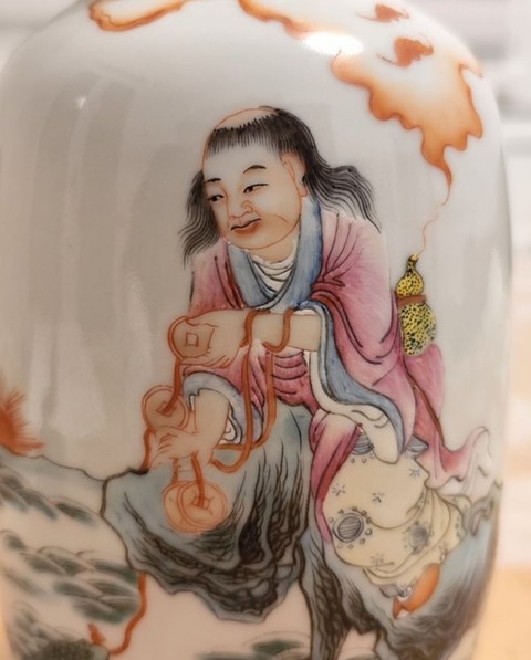 古玩陶瓷粉彩人物故事瓶真品鑒賞圖