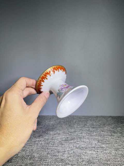 古玩陶瓷民國(guó).粉彩牡丹紋高足蓋置拍賣(mài)，當(dāng)前價(jià)格550元