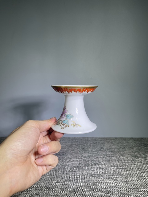 古玩陶瓷民國(guó).粉彩牡丹紋高足蓋置拍賣(mài)，當(dāng)前價(jià)格550元