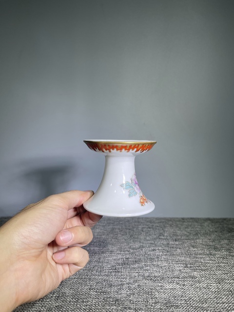 古玩陶瓷民國(guó).粉彩牡丹紋高足蓋置拍賣(mài)，當(dāng)前價(jià)格550元