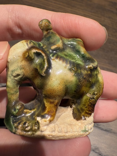 古玩陶瓷疑似不開門或者有修唐三彩瓷塑真品鑒賞圖