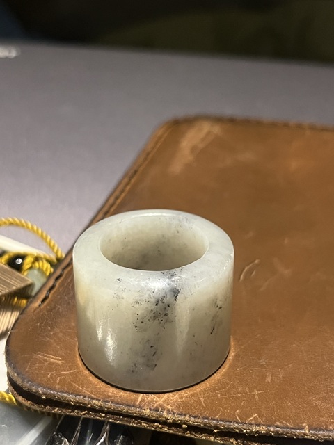 古玩玉器和田玉雕“素紋扳指”真品鑒賞圖