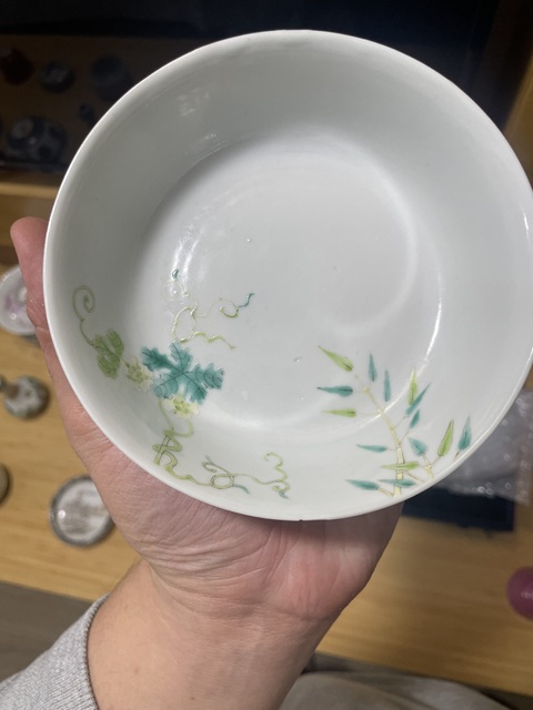 古玩陶瓷 癩瓜竹紋粉彩碗真品鑒賞圖