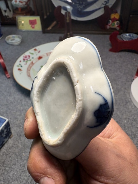 古玩陶瓷晚清青花海棠碟真品鑒賞圖