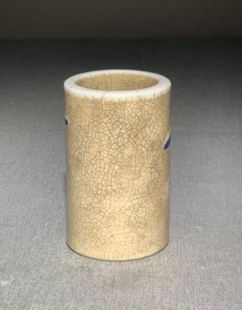 古玩陶瓷哥釉青花山水紋筆筒真品鑒賞圖