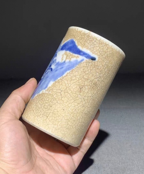 古玩陶瓷哥釉青花山水紋筆筒真品鑒賞圖