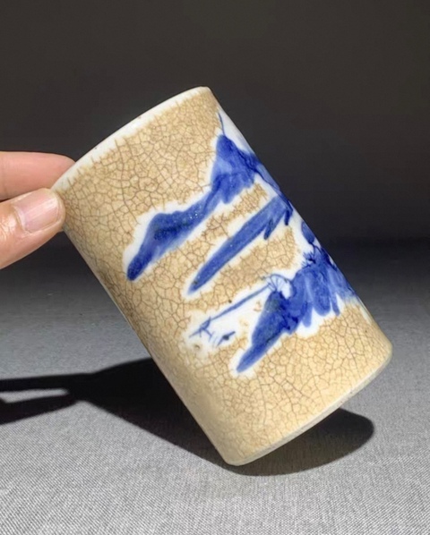 古玩陶瓷哥釉青花山水紋筆筒真品鑒賞圖