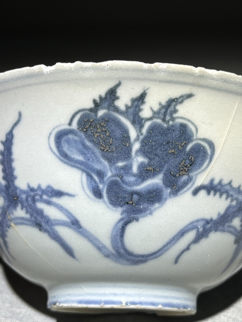 古玩陶瓷秋葵紋青花碗真品鑒賞圖