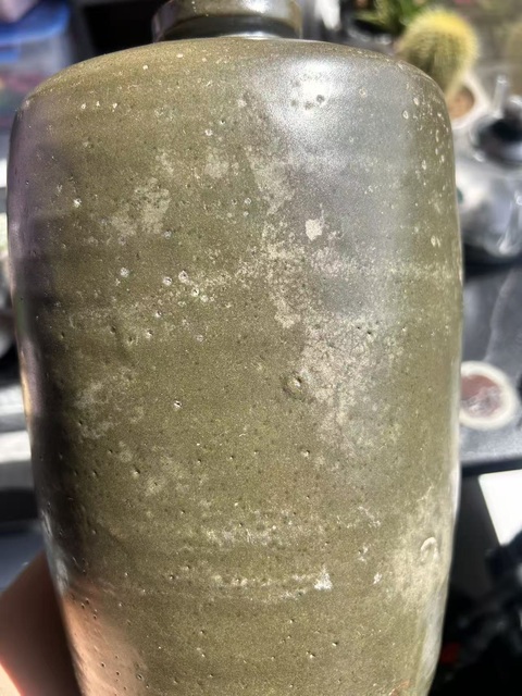 古玩陶瓷北宋耀州窯茶葉末釉折肩盤口梅瓶（大號）拍賣，當(dāng)前價(jià)格3528元