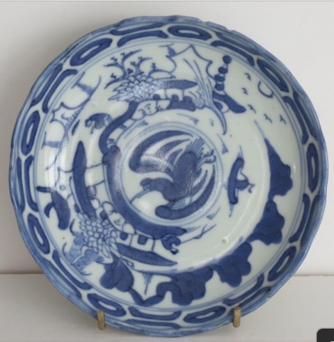 古玩陶瓷青花盤真品鑒賞圖