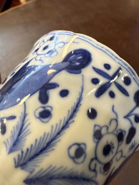 古玩陶瓷青花魚藻紋花口杯真品鑒賞圖