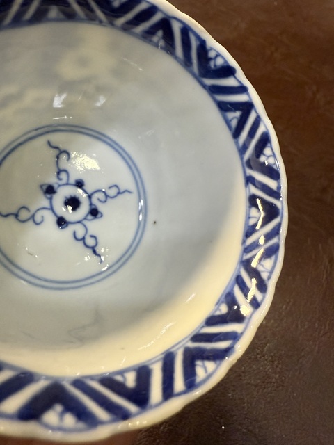 古玩陶瓷青花魚藻紋花口杯真品鑒賞圖