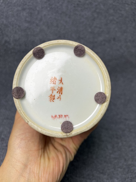 古玩陶瓷粉彩百花不落地軟棒槌瓶拍賣，當前價格3988元