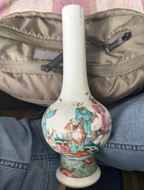 古玩陶瓷八仙圖粉彩長頸瓶真品鑒賞圖