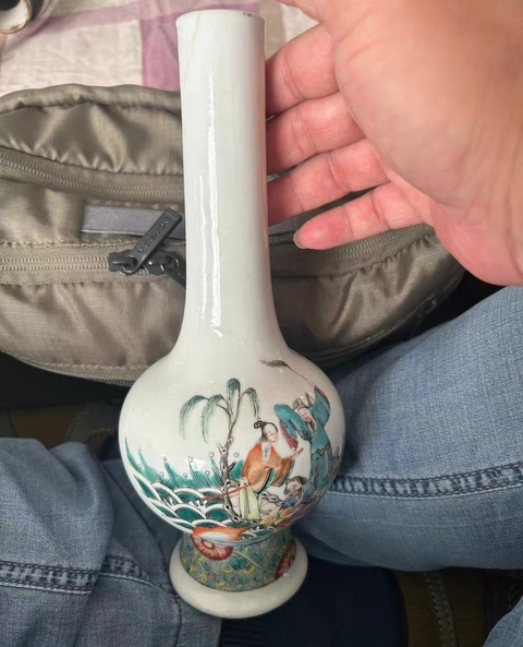 古玩陶瓷八仙圖粉彩長頸瓶真品鑒賞圖