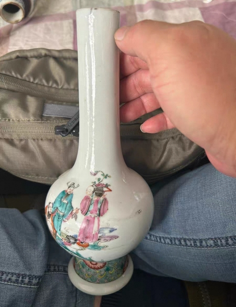 古玩陶瓷八仙圖粉彩長頸瓶真品鑒賞圖