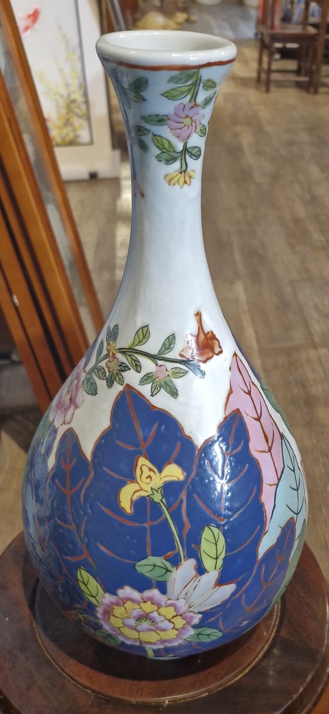 古玩陶瓷花卉紋玉壺春瓶真品鑒賞圖