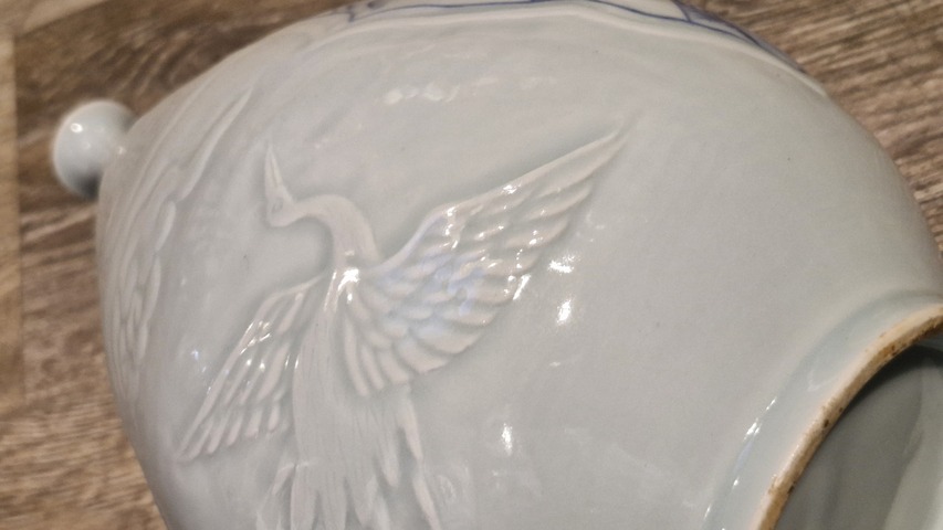 古玩陶瓷日本大正青花鶴紋撇口瓶真品鑒賞圖