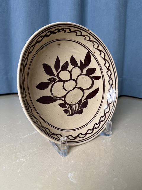 古玩陶瓷明代 磁州窯花卉紋盤拍賣，當前價格360元