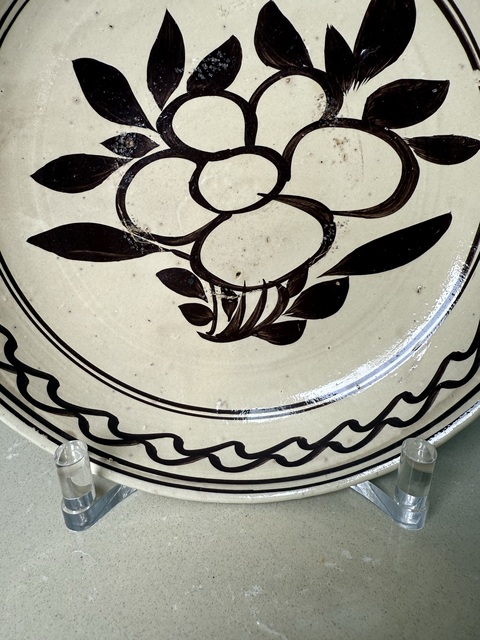 古玩陶瓷明代 磁州窯花卉紋盤拍賣，當前價格360元