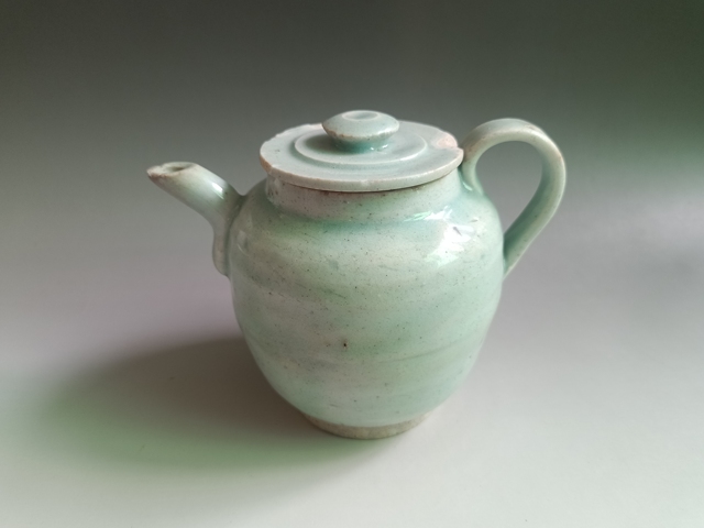 古玩陶瓷元代青白釉執(zhí)壺拍賣，當(dāng)前價格1600元