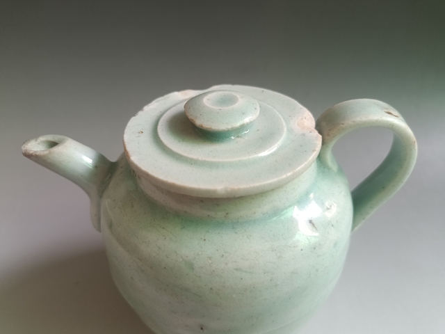 古玩陶瓷元代青白釉執(zhí)壺拍賣，當(dāng)前價格1600元