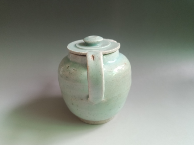 古玩陶瓷元代青白釉執(zhí)壺拍賣，當(dāng)前價格1600元