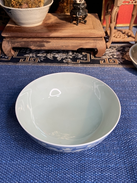 古玩陶瓷青花淡描花卉紋碗真品鑒賞圖