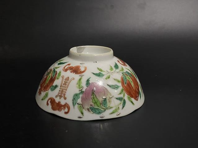 古玩陶瓷道光粉彩碗真品鑒賞圖