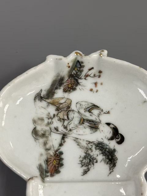 古玩陶瓷民國 粉彩桃花仕女桃形洗真品鑒賞圖