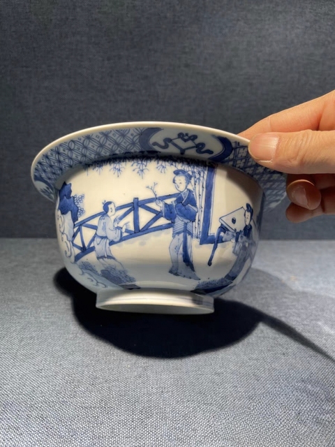 古玩陶瓷青花仕女人物故事紋折沿大碗真品鑒賞圖