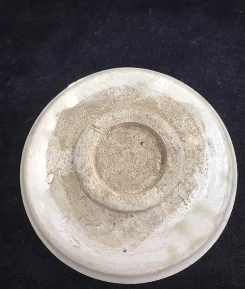 古玩陶瓷 白釉盤真品鑒賞圖
