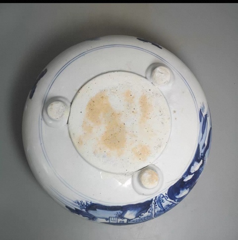 古玩陶瓷德化窯青花三足山水紋香爐真品鑒賞圖