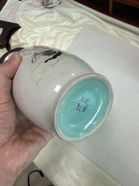 古玩陶瓷粉彩麻姑獻壽圖撇口瓶真品鑒賞圖