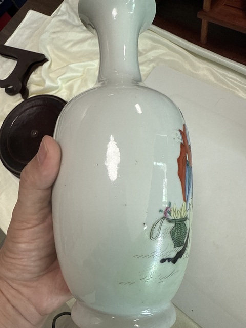 古玩陶瓷粉彩麻姑獻壽圖撇口瓶真品鑒賞圖