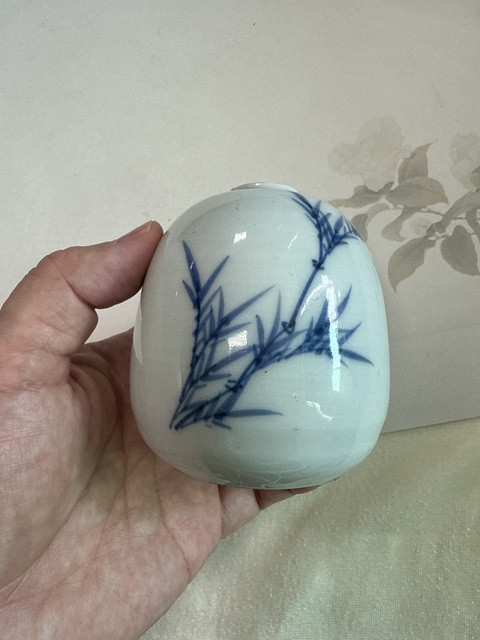 古玩陶瓷日本明治青花花鳥紋罐真品鑒賞圖