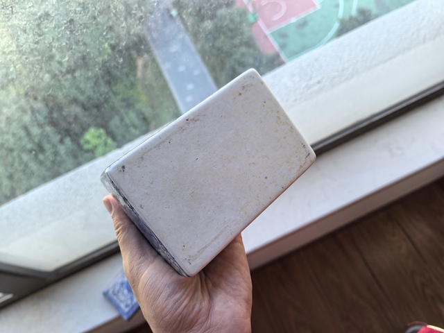 古玩陶瓷花卉紋青花四方蓋盒真品鑒賞圖