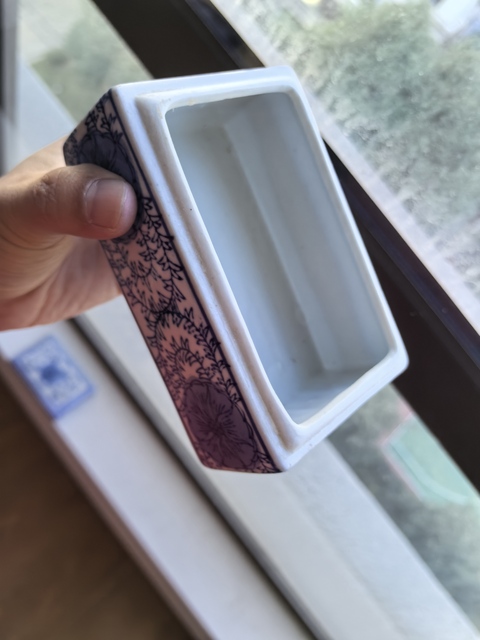 古玩陶瓷花卉紋青花四方蓋盒真品鑒賞圖