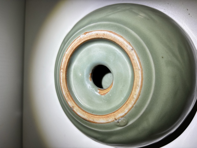 古玩陶瓷龍泉青瓷刻花諸葛碗真品鑒賞圖