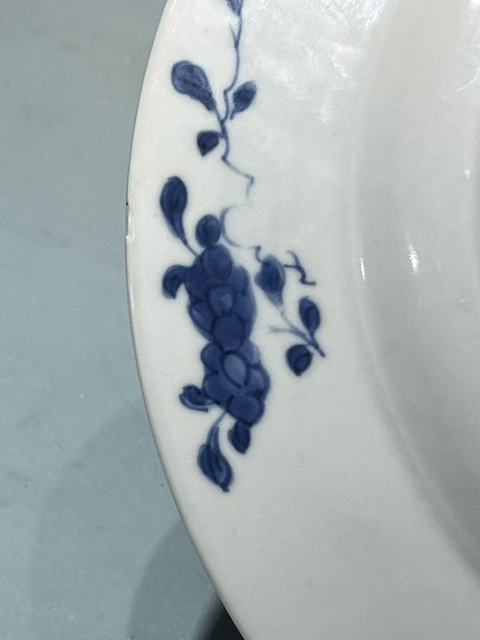 古玩陶瓷清康熙青花提籃盤真品鑒賞圖