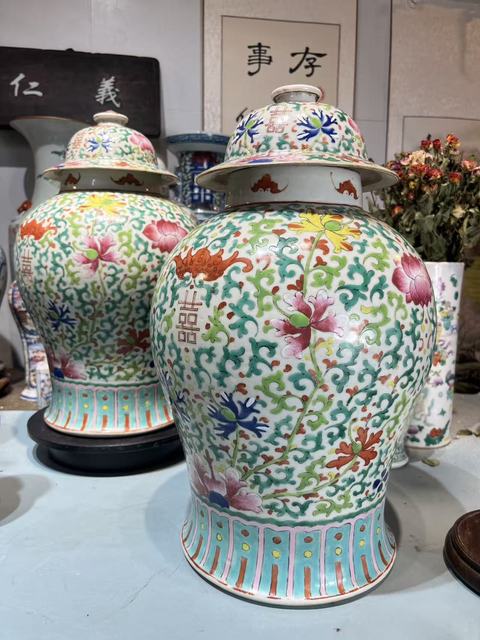 古玩陶瓷粉彩花卉紋將軍罐真品鑒賞圖
