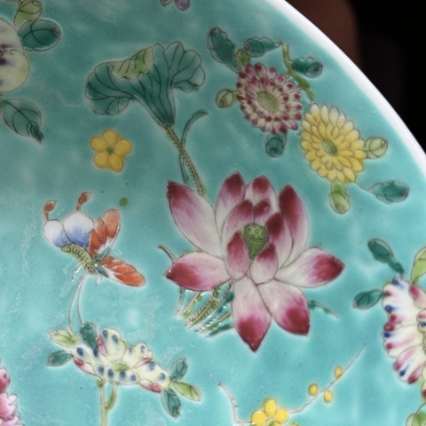 古玩陶瓷民國 松石綠地粉彩花卉紋碗真品鑒賞圖